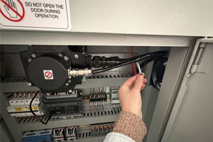 現代のフィルターカートリッジ組立精度におけるサーボモータの役割